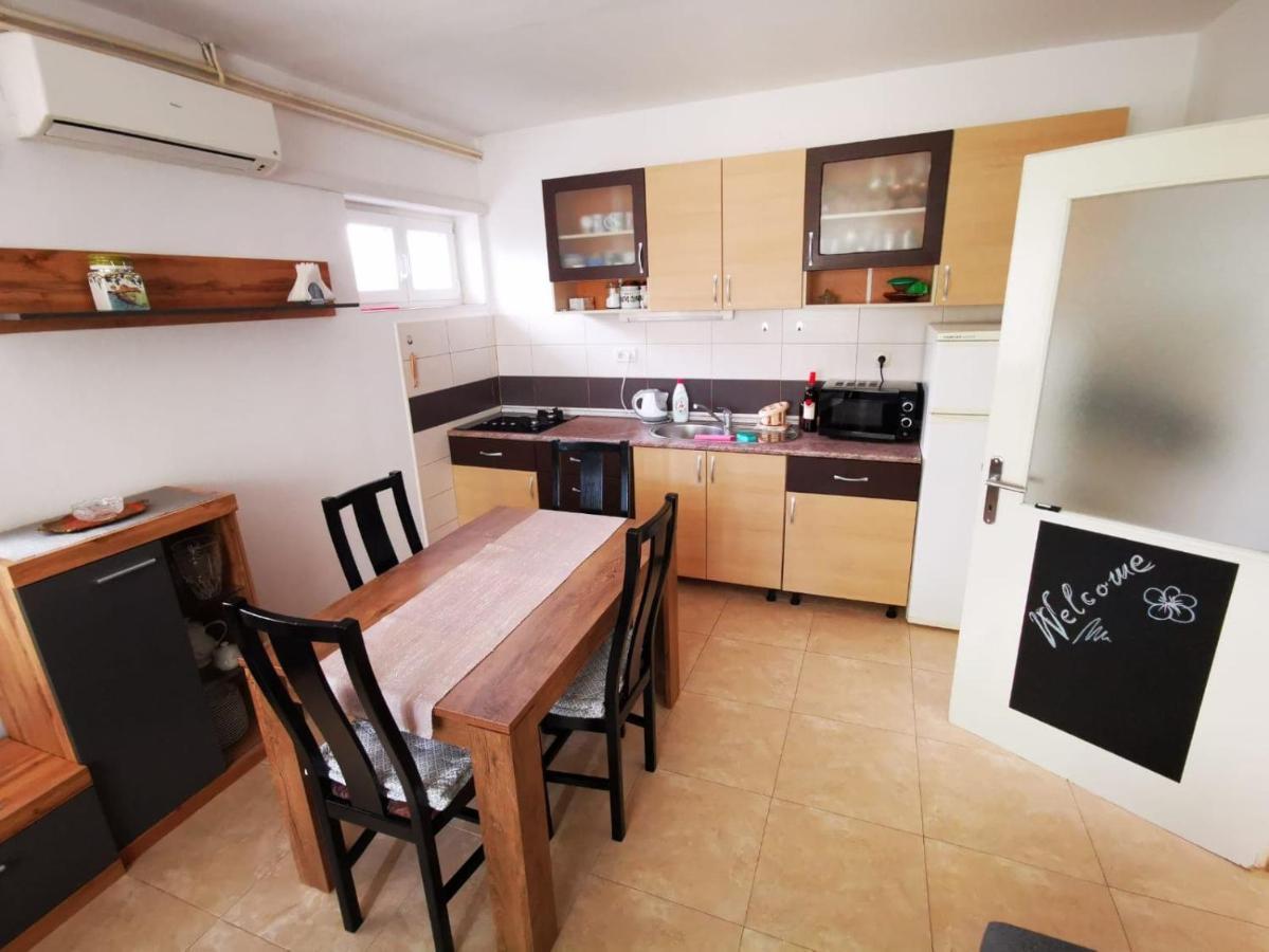 Apartments Sanda Tribunj Трибунь Экстерьер фото