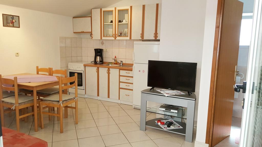 Apartments Sanda Tribunj Трибунь Экстерьер фото