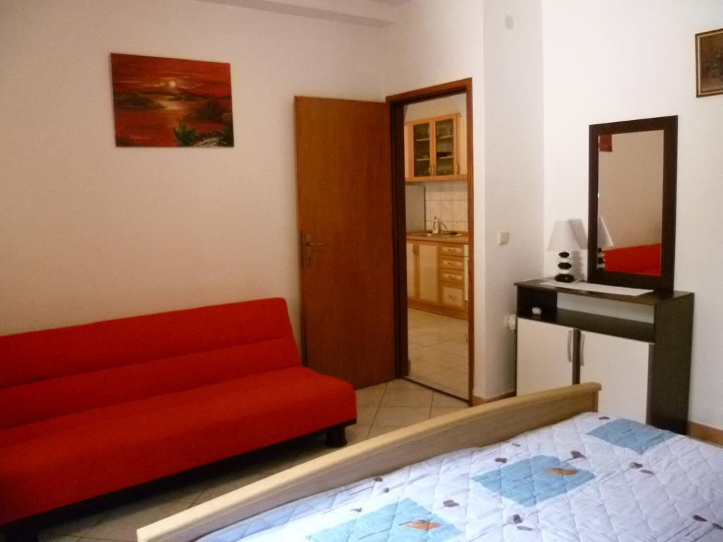 Apartments Sanda Tribunj Трибунь Экстерьер фото
