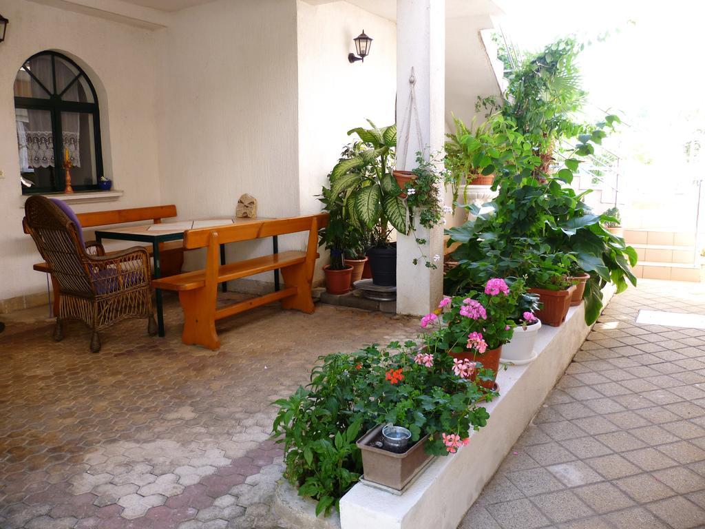 Apartments Sanda Tribunj Трибунь Экстерьер фото